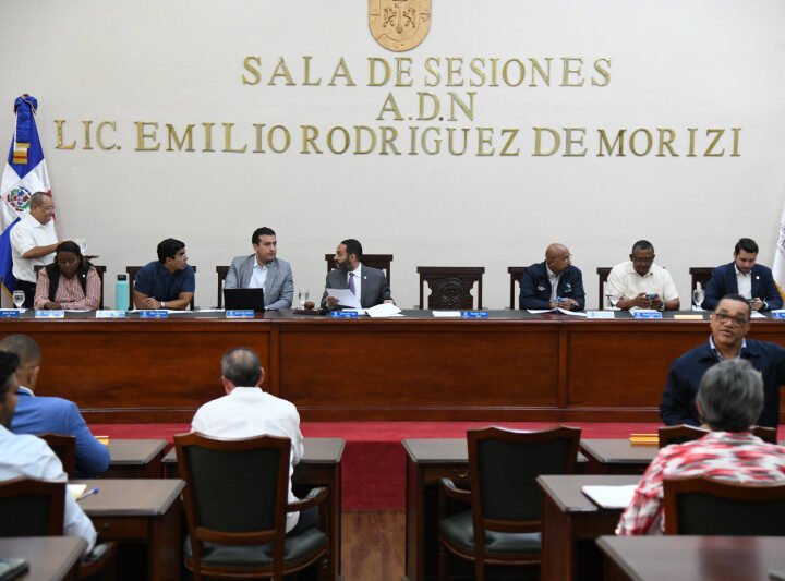 Plan piloto limitará el horario de circulación de vehículos pesados en el DN