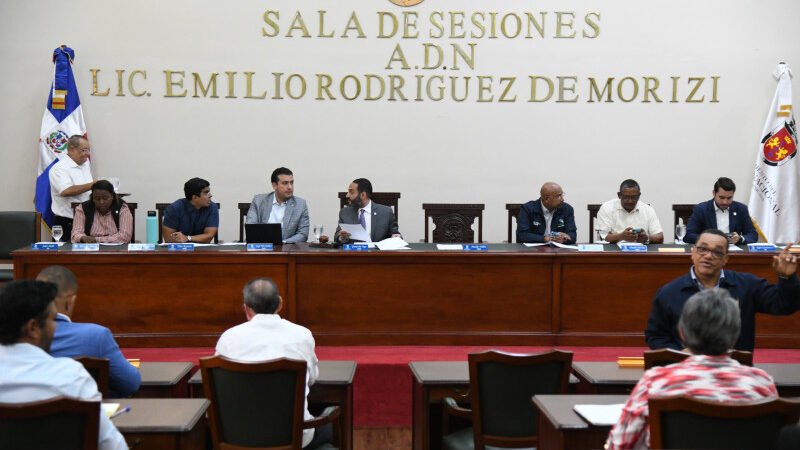 Plan piloto limitará el horario de circulación de vehículos pesados en el DN