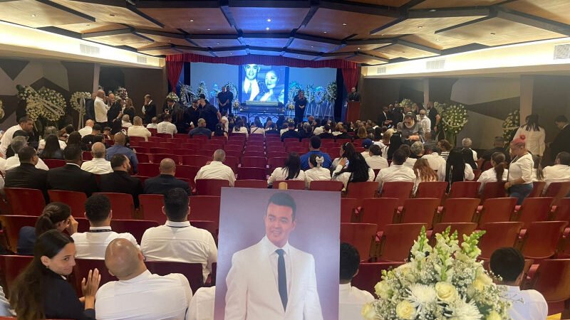 San José de las Matas despide a Alex Bueno con canciones, anécdotas y lágrimas