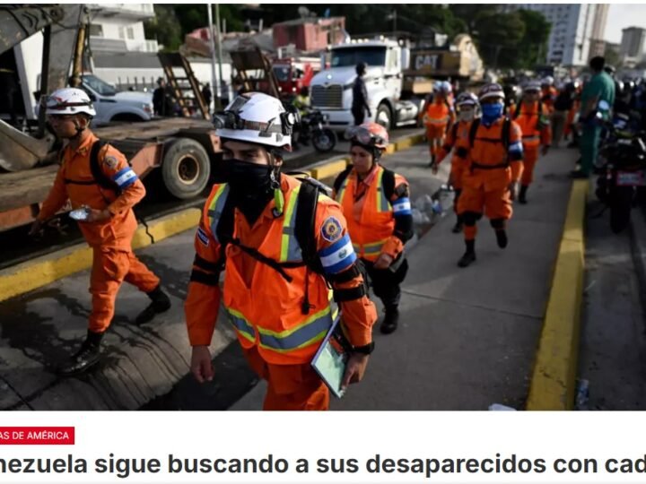 Venezuela busca a contrarreloj a los miles de desaparecidos tras los dos terremotos de magnitud 7,2 y 7,5 que sacudieron el norte del país el miércoles pasado