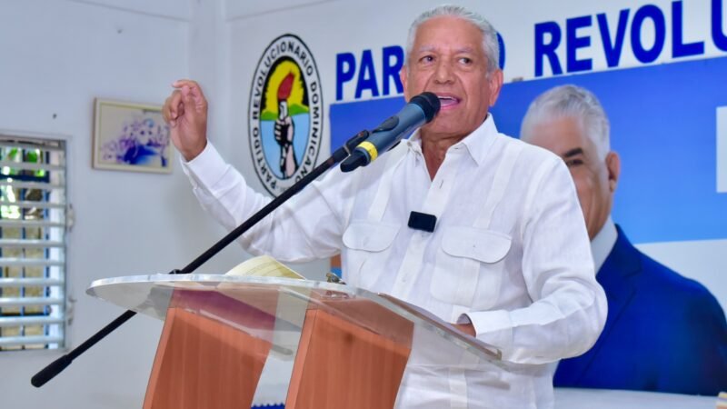 PRD exige al Gobierno revisar congelación de combustibles