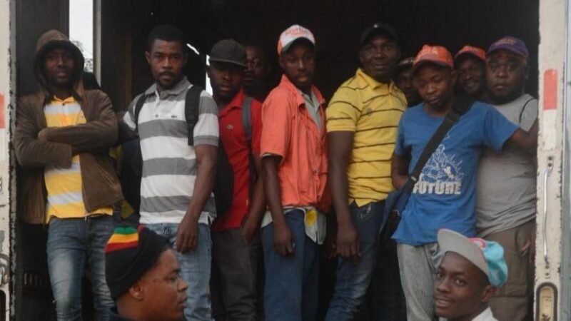 Disponen operativo para deportar a migrantes haitianos tras finalizar el TPS
