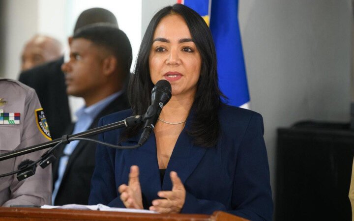 Interior acoge sentencia del TC, pero aclara seguirá restricción de ventas bebidas alcohólicas