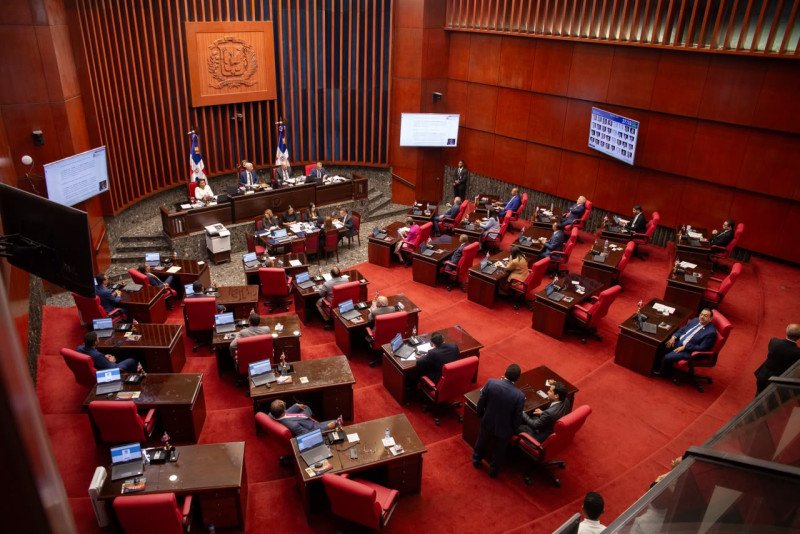 Proponen mantener prisión para delitos de libertad de expresión en nuevo Código Penal