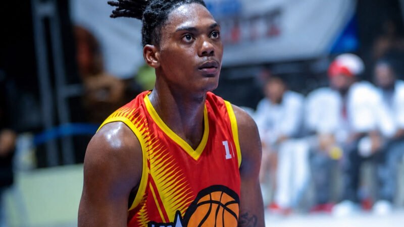 Muere joven jugador en medio de un partido de baloncesto
