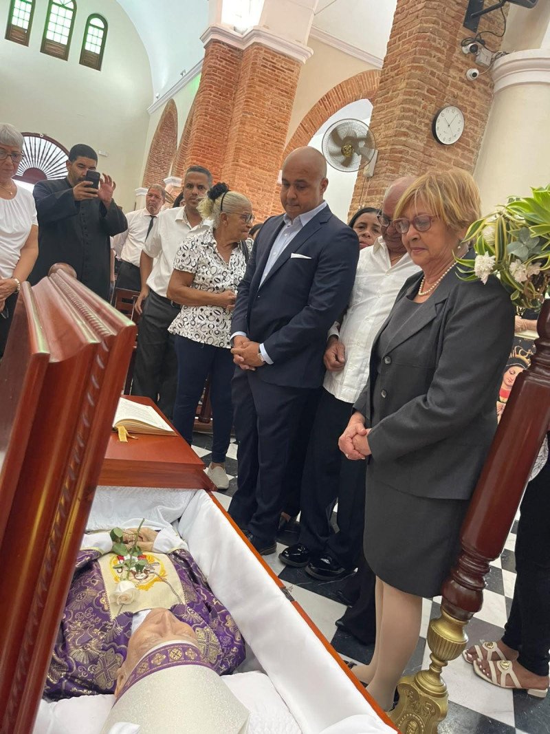Despiden a monseñor Camilo González entre recuerdos de humildad y servicio