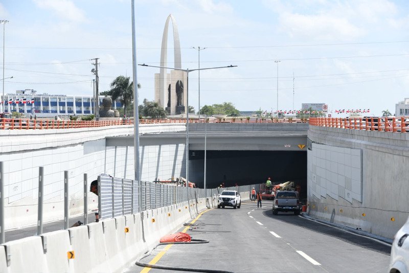Los vehículos que no pueden circular por el túnel de la Plaza de la Bandera