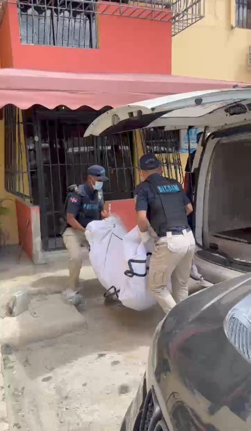 Dos cuerpos en estado de descomposición encuentran en un apartemento la Rómulo Betancourt