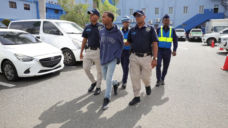 Joven que obligo a adolescente a ingerir sustancia tóxica se entrega