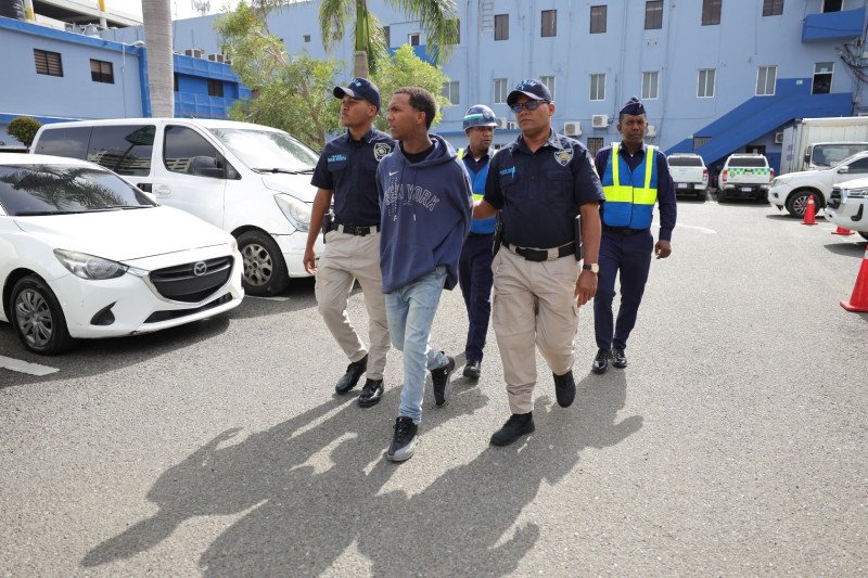 Joven que obligo a adolescente a ingerir sustancia tóxica se entrega