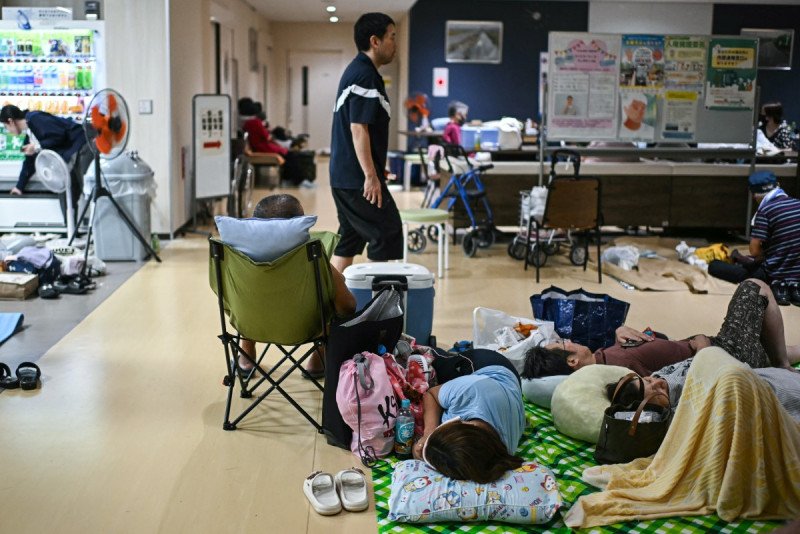 Aumenta el numero de muertos en Japón y sigue contra reloj la búsqueda de atrapados