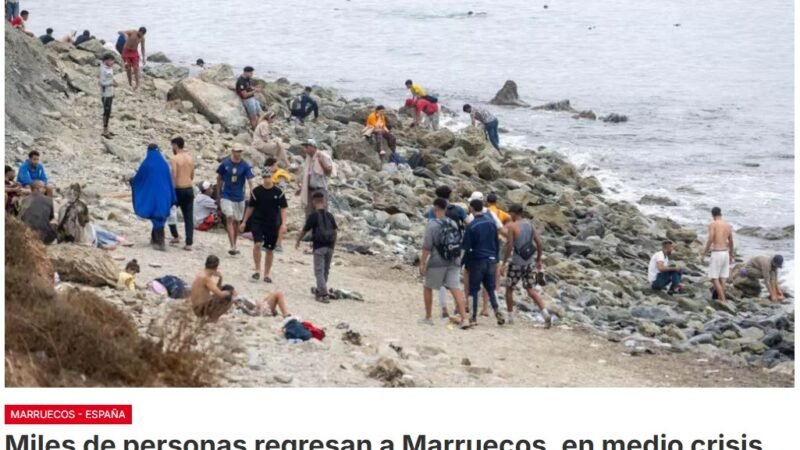 Según cifras preliminares, unas 60.000 personas cruzan la frontera desde Marruecos hacia el enclave español de Ceuta