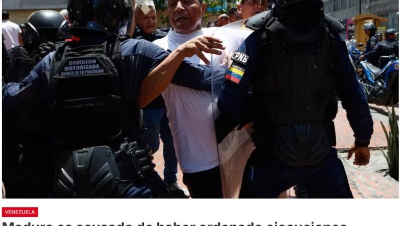 Cinco familias de jóvenes asesinados en Venezuela demandaron al exmandatario Nicolás Maduro por su responsabilidad en dichas muertes
