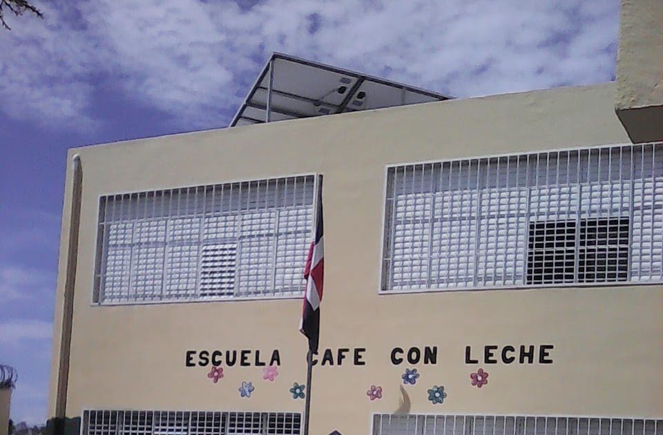 Uniformes escolares, un derecho que no admite exclusiones