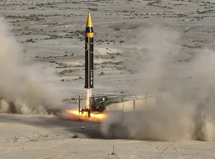 Irán ataca bases de EEUU en Jordania como represalia al bombardeo de la isla Larak
