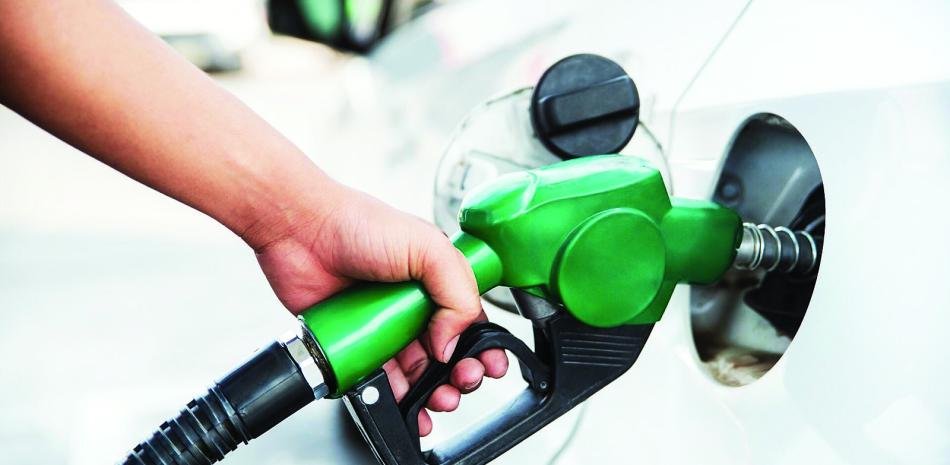 Congelan precio de los combustibles