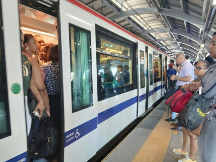 Fallas en el Metro de Santo Domingo