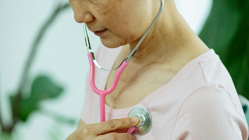 Consecuencias de la hipertensión arterial en mujeres de 30 a 79 años