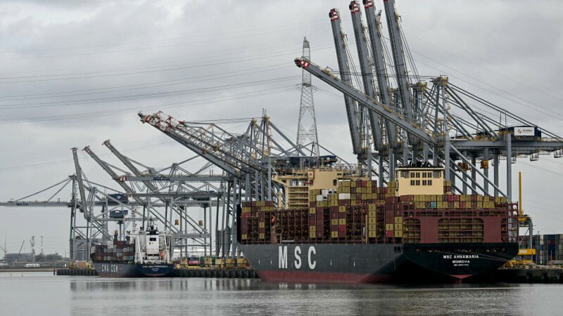 El petróleo sube tras promesa de Trump de librar una «guerra económica» contra Irán