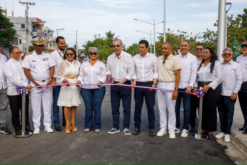 Abinader entrega nueva playa El Faro en San Pedro de Macorís