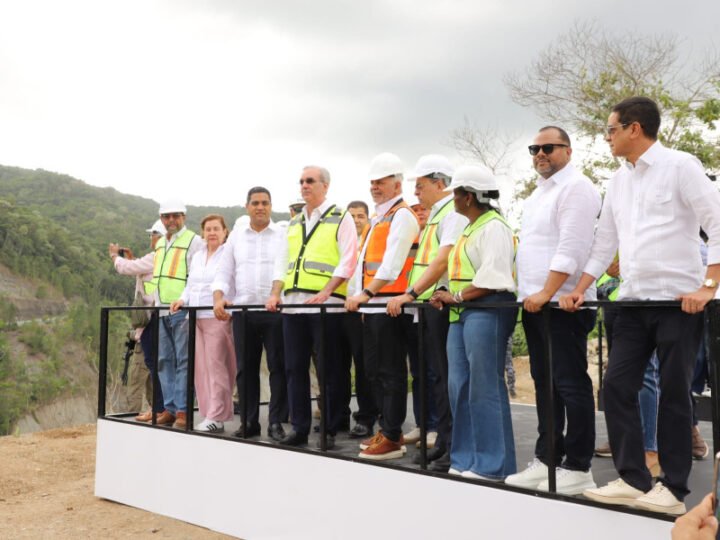 Supervisan el avance de la presa de Guaigüí en La Vega