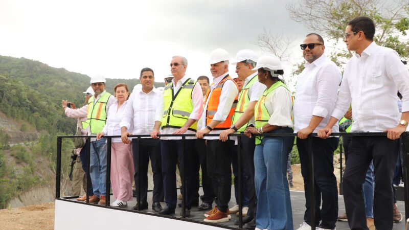 Supervisan el avance de la presa de Guaigüí en La Vega