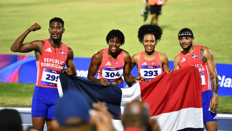 Melenciano y Marileidy ganan oro y récord en relevo mixto 4X400