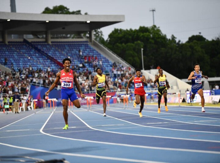 El dominicano Yeral Núñez gana oro en los 400 metros vallas