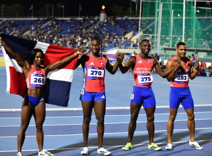 Dominicana es descalificada tras el oro de los relevos 4X100 mixtos