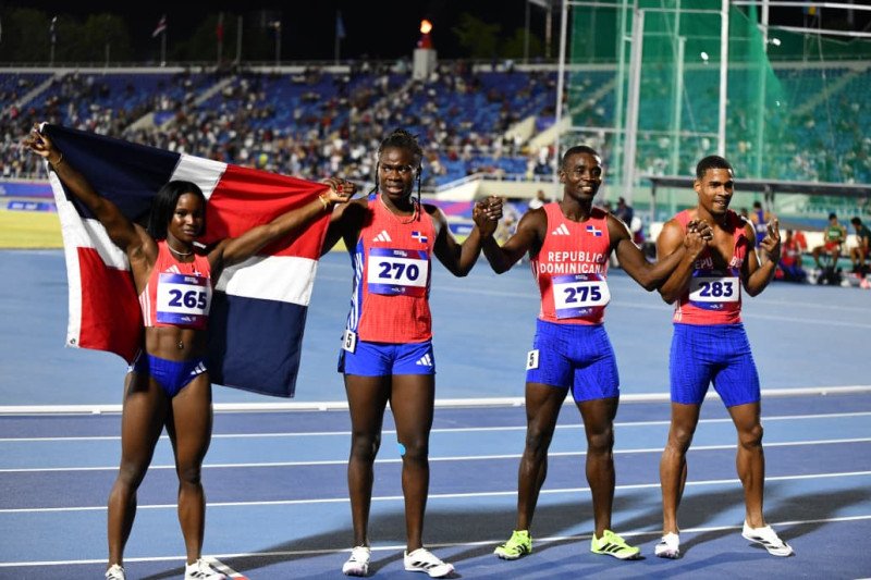 Dominicana es descalificada tras el oro de los relevos 4X100 mixtos