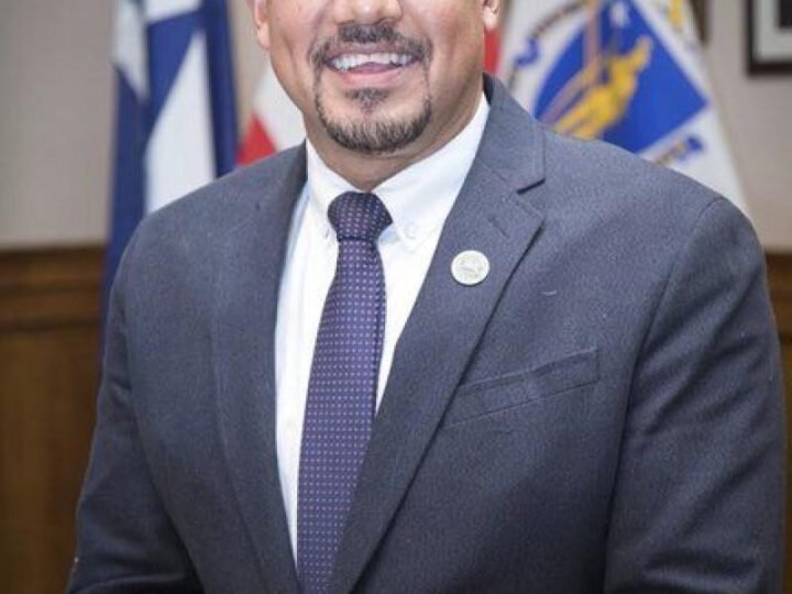 Alcalde Brian de Peña es arrestado por el FBI por presunto fraude de 1.65 millones de dólares