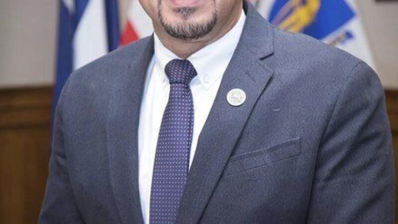 Alcalde Brian de Peña es arrestado por el FBI por presunto fraude de 1.65 millones de dólares