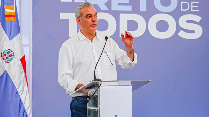 Gobierno se interesa en que «bajen los precios» de las telecomunicaciones