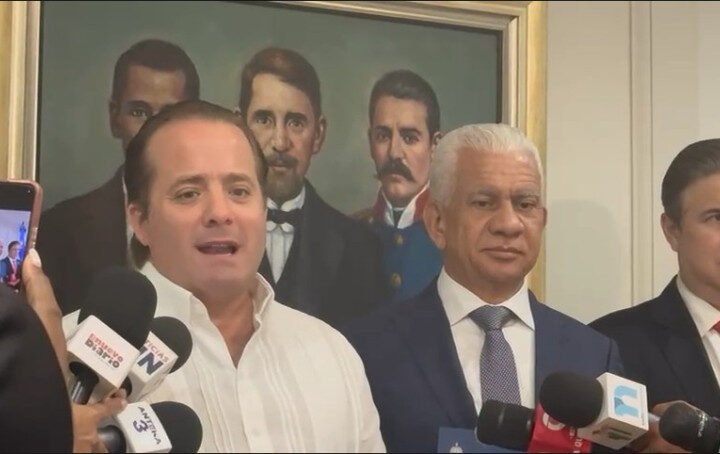 Gobierno no ha logrado todas las alianzas público-privadas por retraso que causa la ley