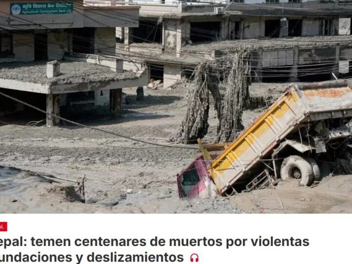 Las inundaciones y corrientes de lodo que golpearon regiones montañosas de Nepal y el Tíbet dejaron al menos una veintena de muertos y centenares de desaparecidos, en su mayoría turistas