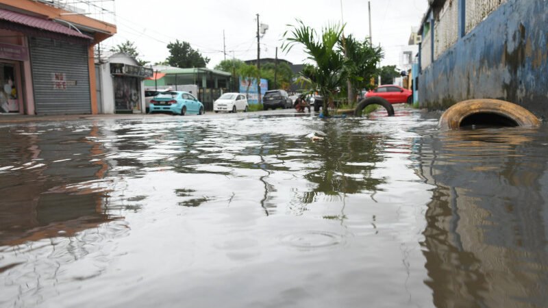 Mantienen 21 provincias en alerta por vaguada