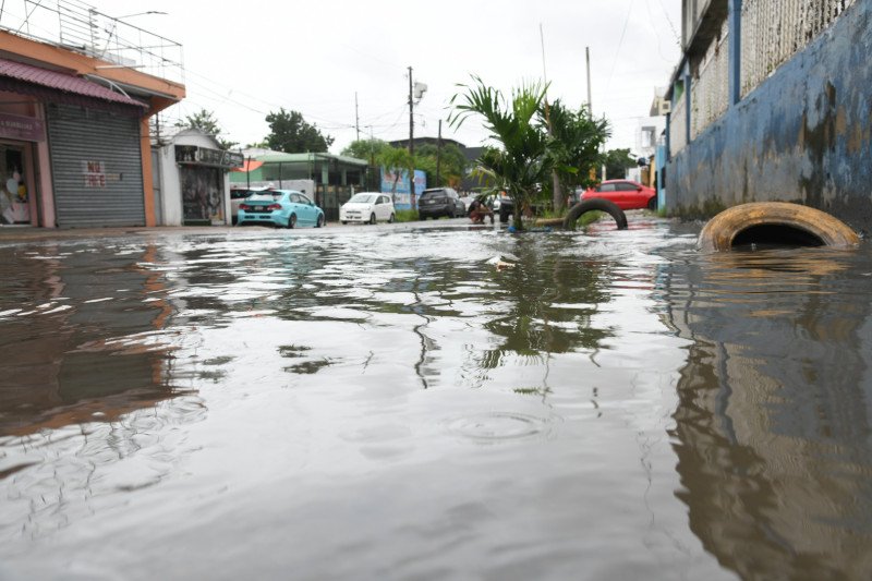 Mantienen 21 provincias en alerta por vaguada