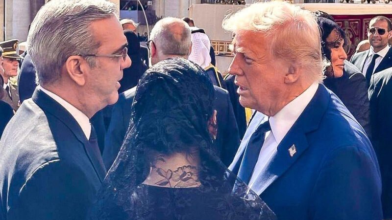 Trump dice que Abinader le pidió mantener a Leah Campos como embajadora