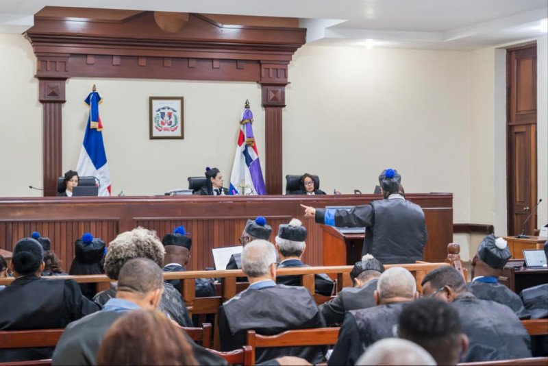 Tribunal rechaza extinción de la acción penal en el Caso Calamar; presidenta del tribunal disiente