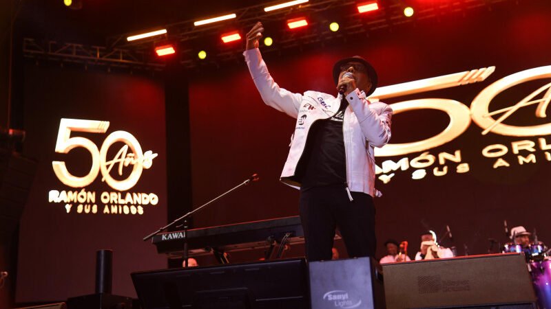 Ramón Orlando en una noche inolvidable de merengue