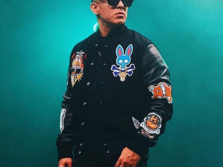 Daddy Yankee convierte el amor en el tema central de su nuevo álbum ‘La Postal’