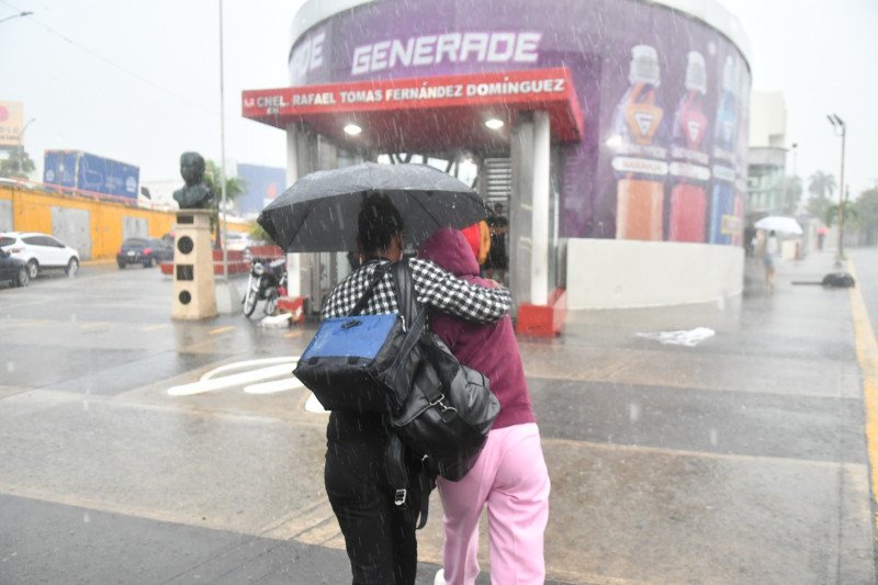 Vaguada provoca lluvias este miércoles