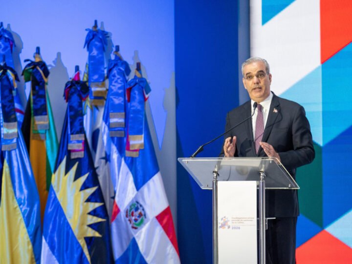 Abinader llama fortalecer la cooperación ante desafíos económicos