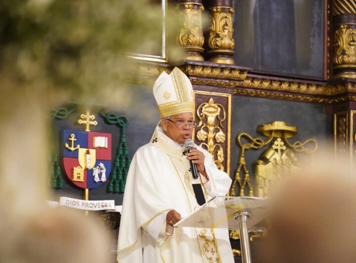 Papa León XIV acepta renuncia de monseñor Francisco Ozoria Acosta