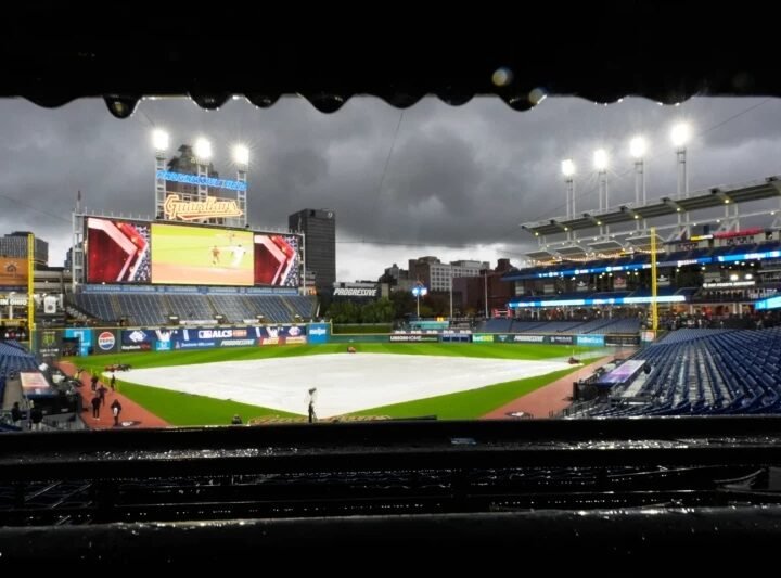 Cuarto partido de la Serie de Campeonato de la Liga Americana se pospone por la lluvia