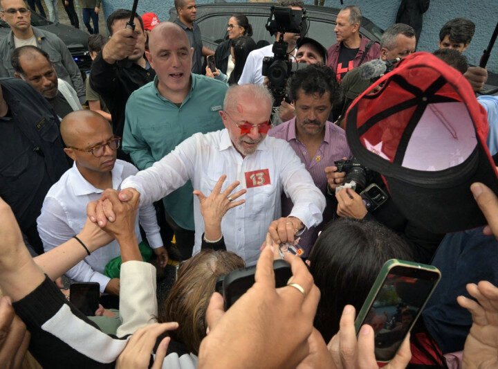 La última batalla electoral para Lula, que con 80 años espera lograr una remontada