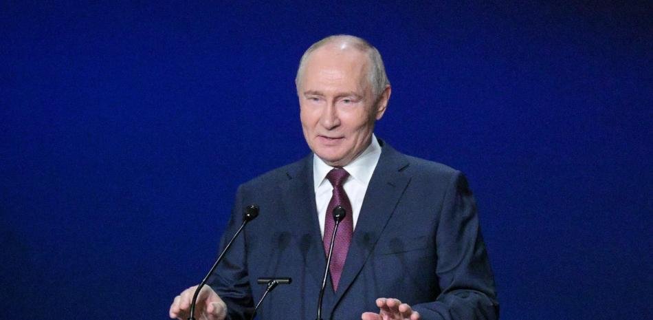 Putin expresa confianza en continuar los esfuerzos conjuntos con Lula para desarrollar la cooperación bilateral