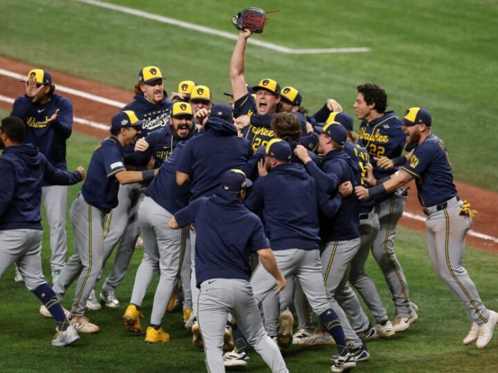 Cerveceros dan el golpe final a Tampa para ganar su 1era. Serie Mundial