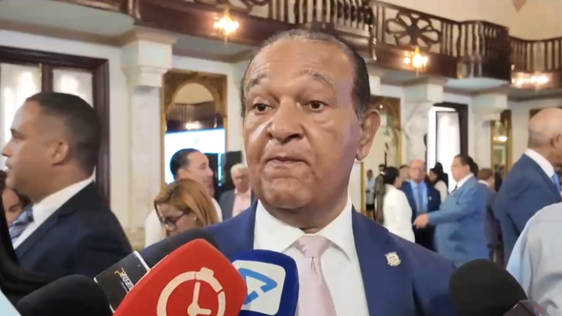 Antonio Marte dice que “a Bukele lo mandó Dios”