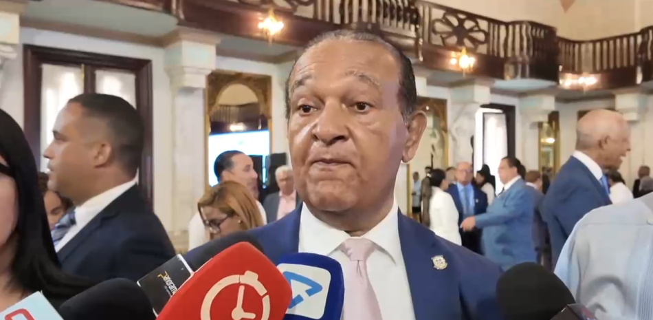 Antonio Marte dice que “a Bukele lo mandó Dios”
